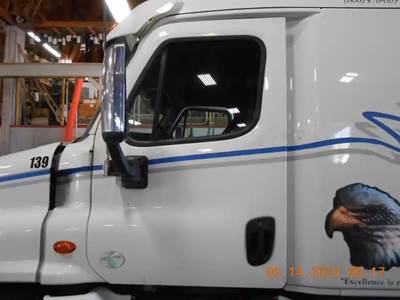 Freightliner Cascadia Left Door