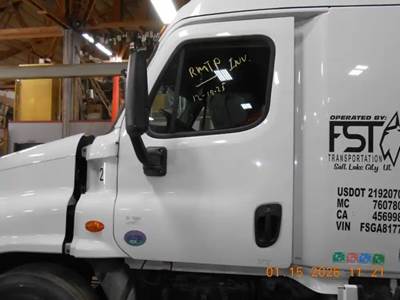 Freightliner Cascadia Left Door