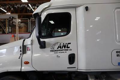 Freightliner Cascadia Left Door