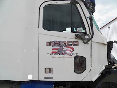 Freightliner Century Class 120 Right Door for a 2006 Freightliner CST120