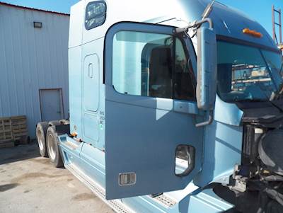 Freightliner Century Class 120 Right Door