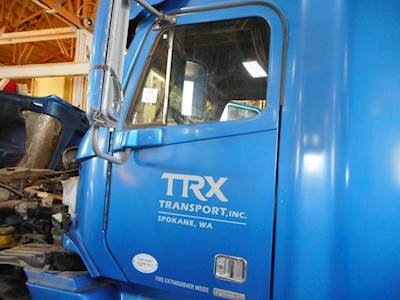 Freightliner Century Class 120 Left Door for a 2008 Freightliner CST120