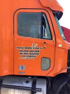 Freightliner Century Class 120 Right Door for a 2007 Freightliner CST120