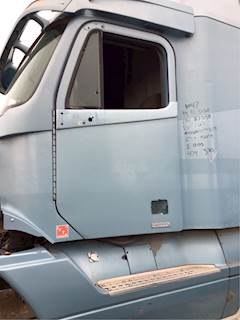 Freightliner Century Class 120 Left Door for a 1999 Freightliner C120