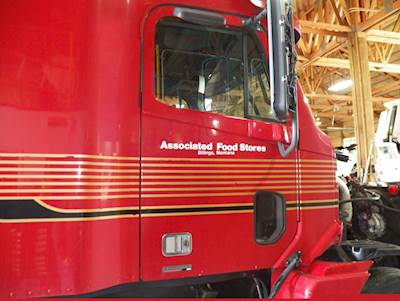 Freightliner Columbia Right Door