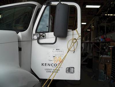 Freightliner Columbia 120 Left Door