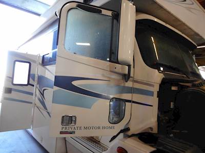 Freightliner Columbia Right Door