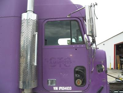 Freightliner FLD120 Classic Right Door