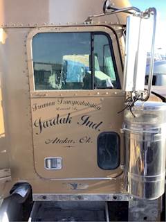 Freightliner FLD120 Classic Right Door