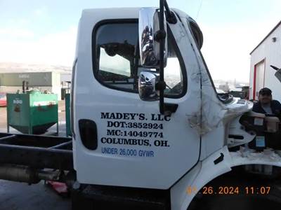 Freightliner M2 106 Right Door for a 2015 Freightliner M2106
