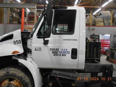 International 4200 Left Door