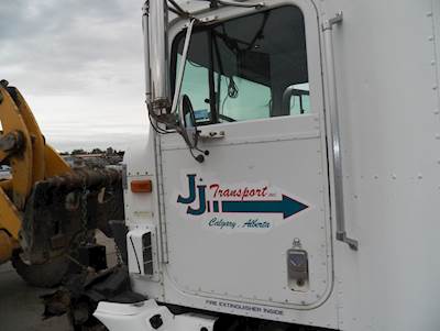 International 9200 Left Door