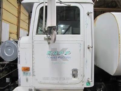 International 9400 Left Door