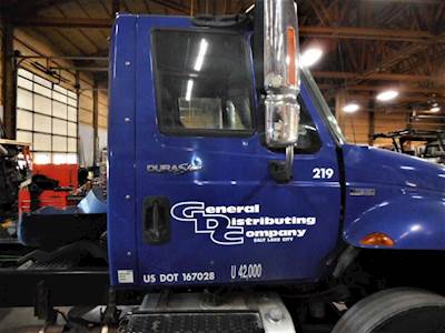 International DuraStar 4400 Right Door