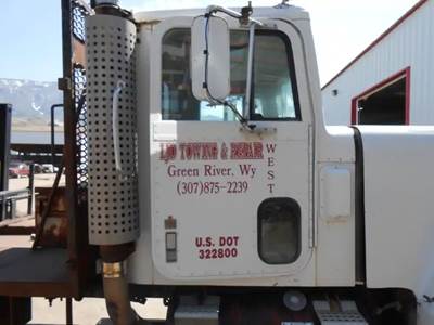 International F4370 Right Door