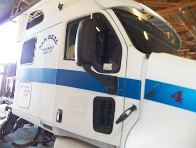 Kenworth T2000 Right Door