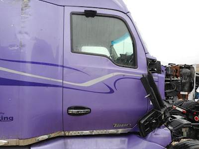 Kenworth T680 Right Door