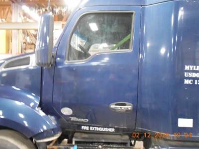 Kenworth T680 Left Door