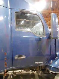 Kenworth T680 Right Door