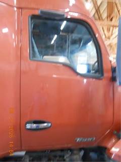 Kenworth T680 Right Door