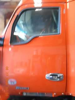 Kenworth T680 Left Door