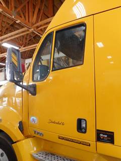 Kenworth T700 Left Door