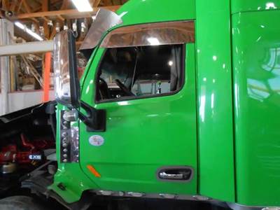 Peterbilt 589 Left Door for a 2018 Peterbilt 579