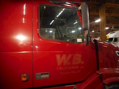 Volvo VNL Right Door