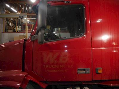 Volvo VNL Left Door