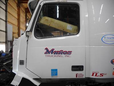 Volvo VNL Left Door