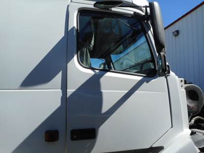 Volvo VNL Right Door