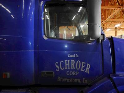 Volvo VNL780 Right Door for a 2004 Volvo VNL 780