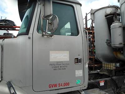 Volvo WG64 Left Door