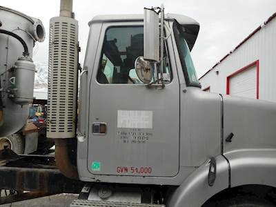 Volvo WG64 Right Door