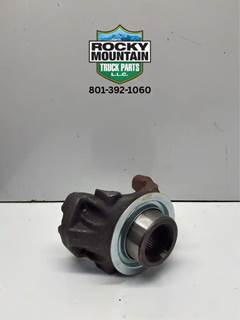Meritor Heavy-Duty Driveline End Yoke RPL20 for Freightliner, Part # 20WYS32 5A / 20WYS32-5