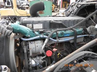 Volvo D13 Engine Core for a 2006 Volvo VNL