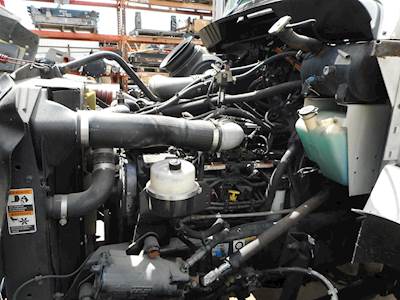 Cummins ISC Engine for a 2006 Kenworth T300