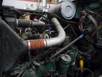 Cummins L10 Engine for a 1991 Freightliner FLD120