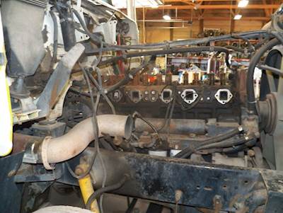 Cummins N14 Engine for a 1995 Freightliner FLD120