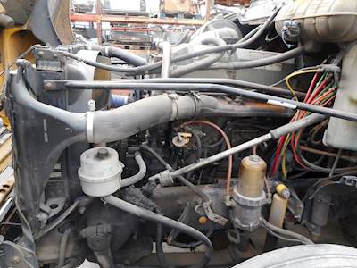 Detroit Series 60 Engine for a 2004 Freightliner CL120