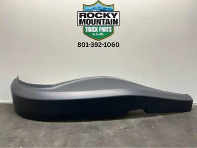 International LoneStar Left Front Bumper Flare/Fascia, Part # 6121526C3