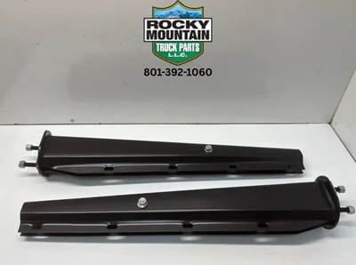 Trux Accessories Mud Flap Hanger Pair, 2.5-IN Bolt, 30-IN Length, Part # TRX TU 9233