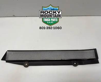 2016 Western Star 5700XE Right Catch Screen for Bumper to Hood Gap, Part # 17-20750-001