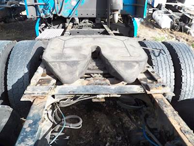 Fontaine AIR SLIDE Fifth Wheel for a 2004 Freightliner COLUMBIA