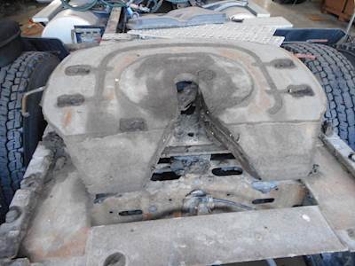 Fontaine AIR SLIDE Fifth Wheel for a 2005 Freightliner COLUMBIA 120