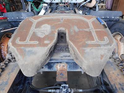 Fontaine AIR SLIDE Fifth Wheel for a 2007 Freightliner CST120