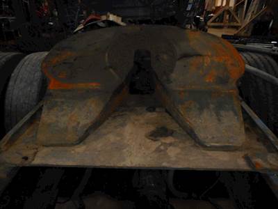 Fontaine AIR SLIDE Fifth Wheel for a 2011 Freightliner Cascadia