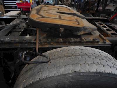 Fontaine AIR SLIDE Fifth Wheel for a 2014 International 8600