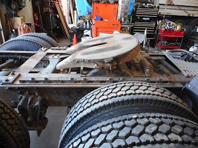 Fontaine AIR SLIDE Fifth Wheel for a 1990 Volvo WIA