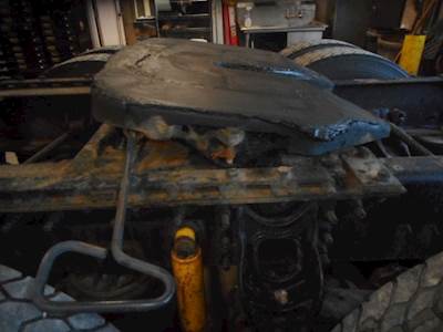 Fontaine AIR SLIDE Fifth Wheel for a 2001 International 9100